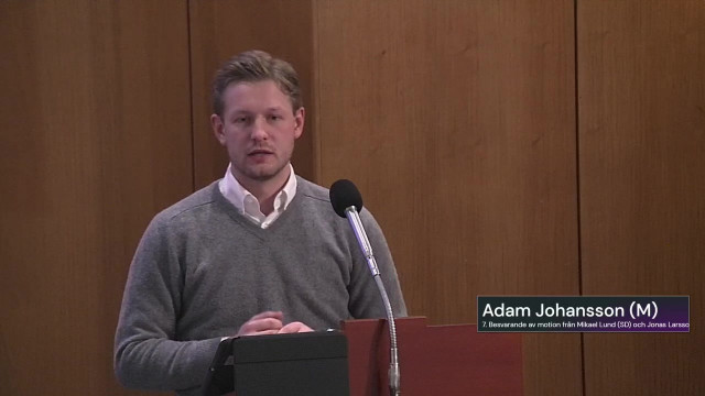 7. Motion om idrottscenter i Falköpings kommun