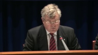 Förslag till avskiljning av ytterligare 400 mnkr av befintliga likvida medel till framtida pensi