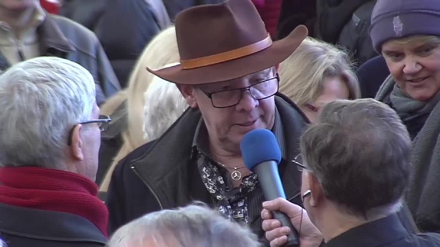 Röster i minglet