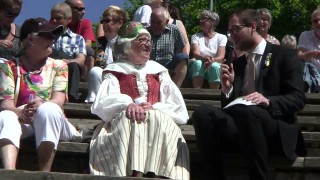 Folkdräkt