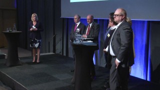 Vem leder de goda krafterna? - panel