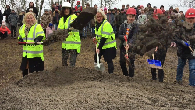 Spadtag för tillbyggnad av Mössebergsskolan