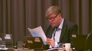 Inköpspolicy, återrapportering och kompletterande beslut