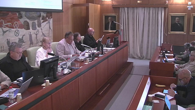 2. Inkomna motioner, interpellationer och frågor