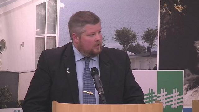 11. Interpellation om Skolskjutsavtal